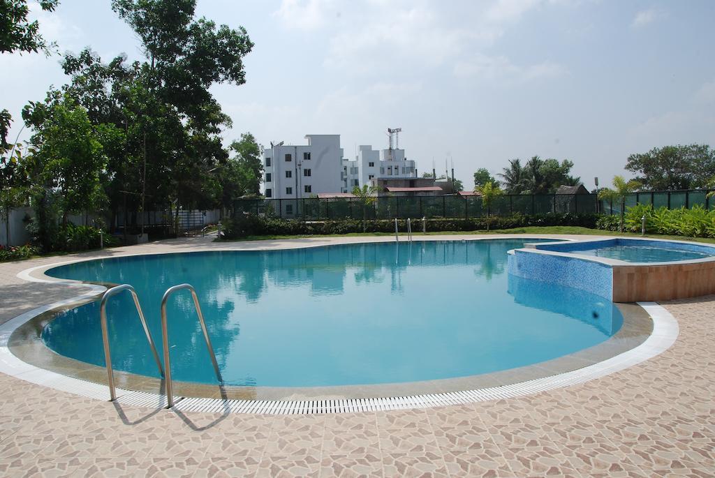 Hotel Milestonnez Sriperumbudur Bagian luar foto