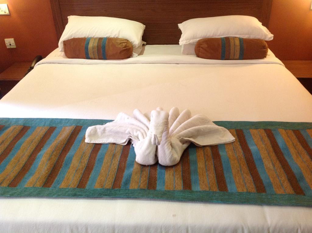 Hotel Milestonnez Sriperumbudur Bagian luar foto