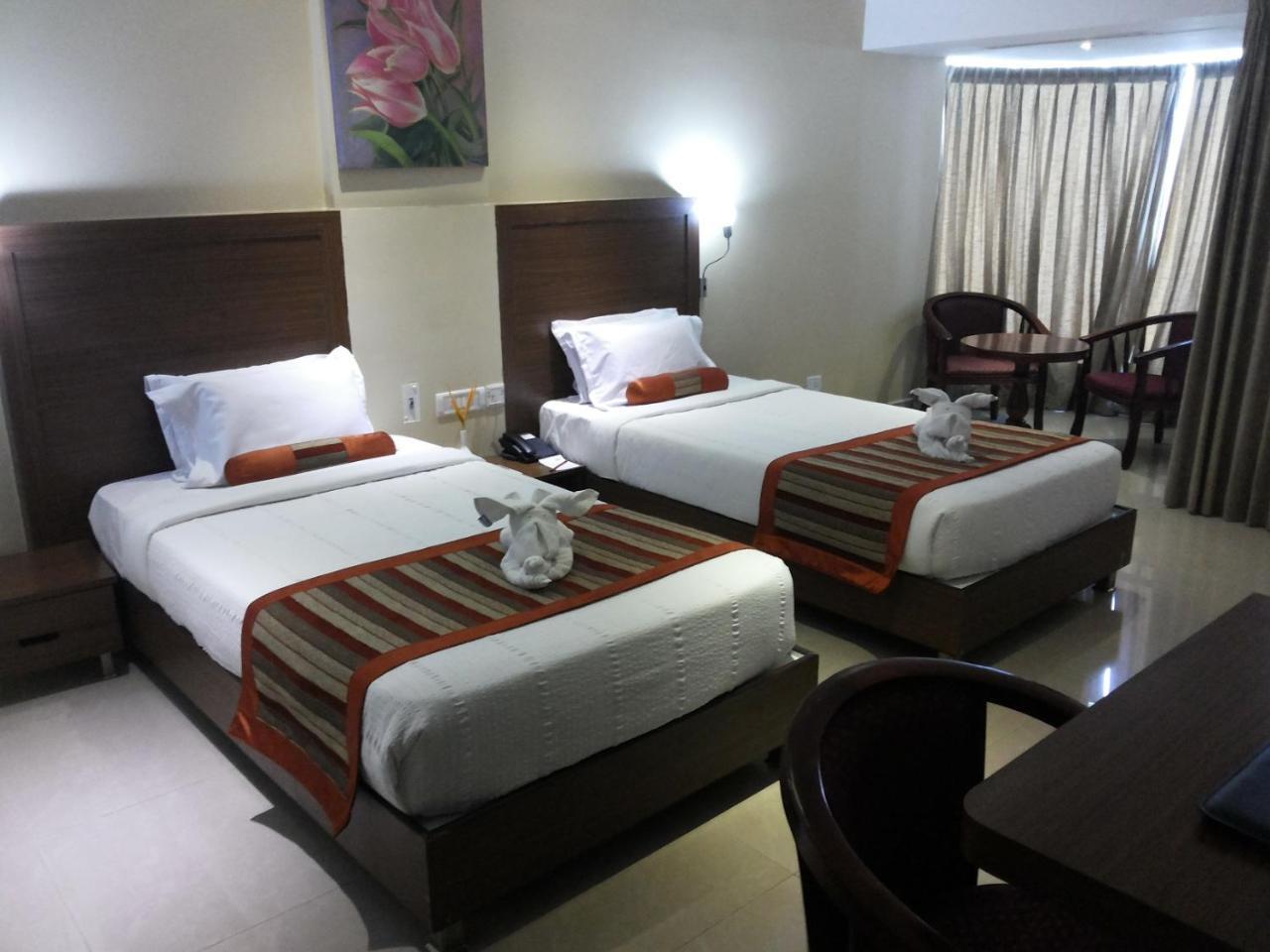 Hotel Milestonnez Sriperumbudur Bagian luar foto