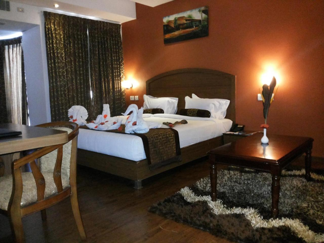 Hotel Milestonnez Sriperumbudur Bagian luar foto